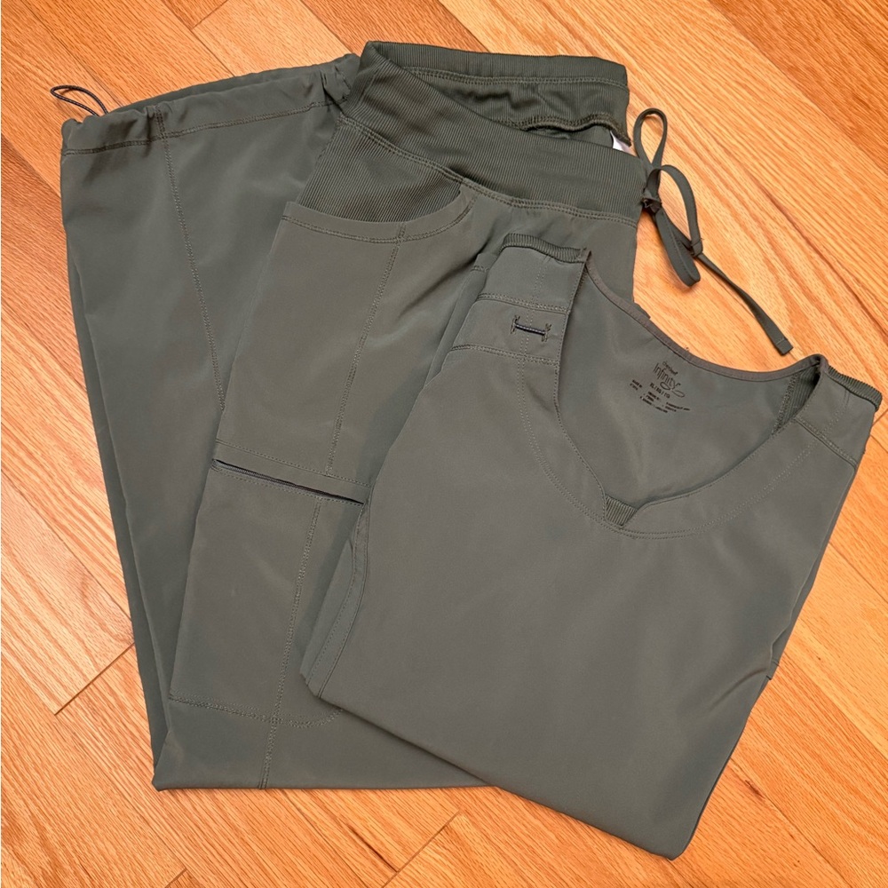 Cherokee Infinity XL scrub set